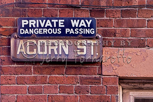 Acorn Street is located in the Beacon Hill neighborhood of Boston, Massachusetts. It has been said that Acorn Street is the most photographed street in Boston. This cobble stone street is lined with Boston’s finest townhouses.
