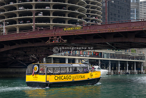 Water Taxi at Dearborn Street