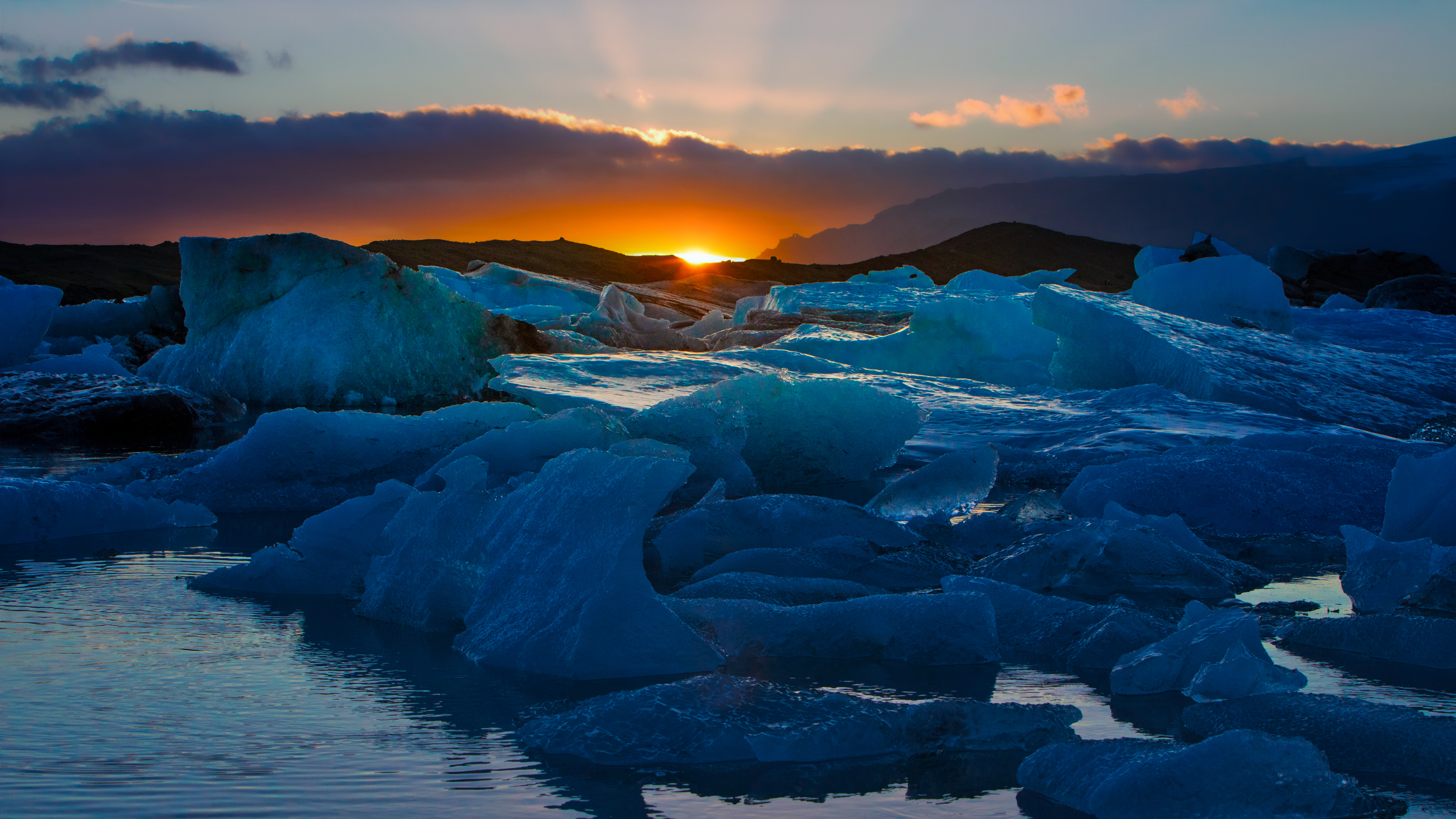 Sunset at the Iceberg Lagoon
