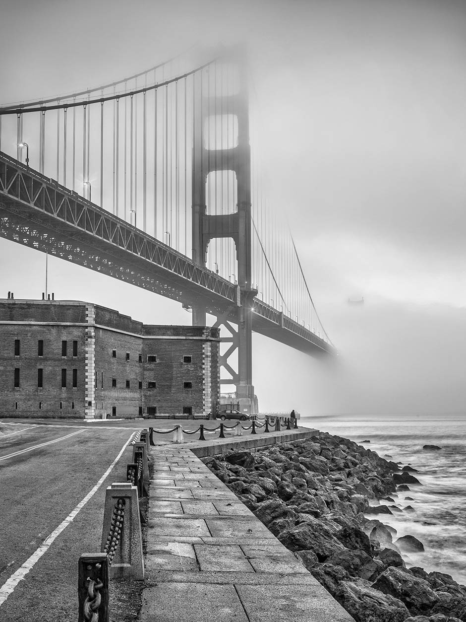 Golden Gate and Fort Point B+W